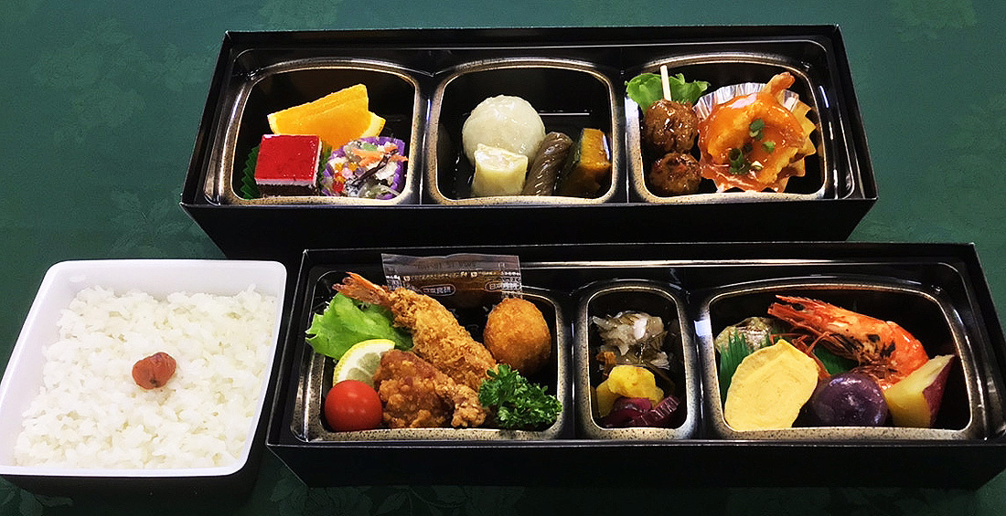 お持ち帰り専用料理　配達します